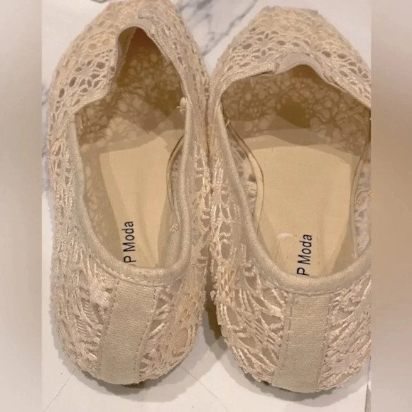 TOP MODA CREAM COLOR LACE SLIP ON SHOES. GREAT FOR WEDDINGS OR EVERYDAY WEAR S 8 - Picture 6 of 13